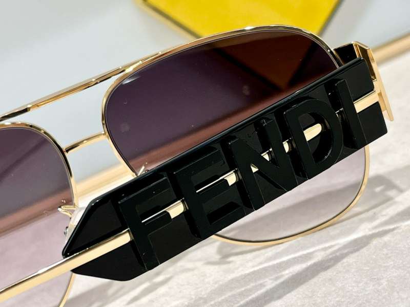 Picture of Fendi Sunglasses _SKUfw56611052fw